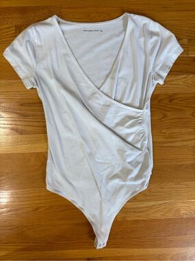 Abercrombie & Fitch White Bodysuit - Large